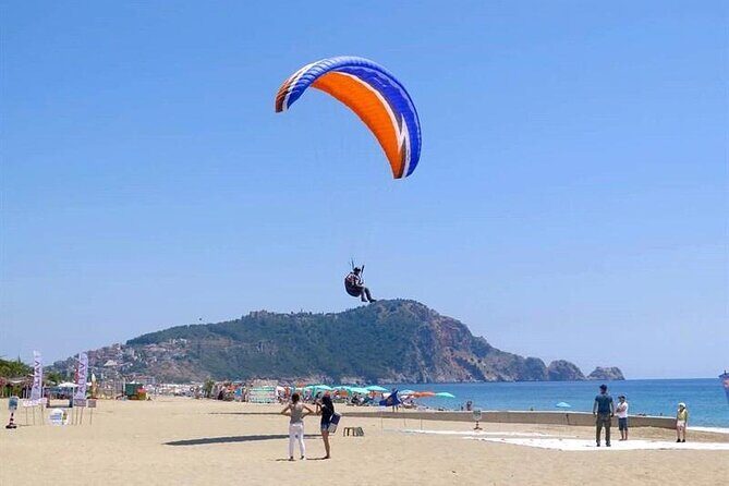 Paragliding Experience at the Peerless Cleopatra Beach - An Honest Look at the Paragliding Tour