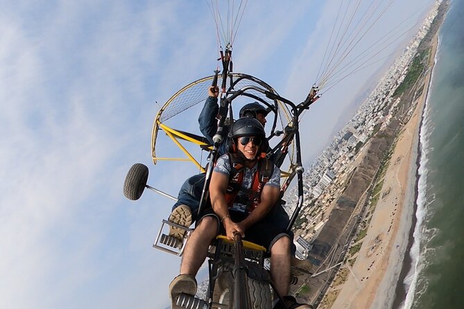 Paragliding Flights Over the Costa Verde in Lima - Safety and Precautions