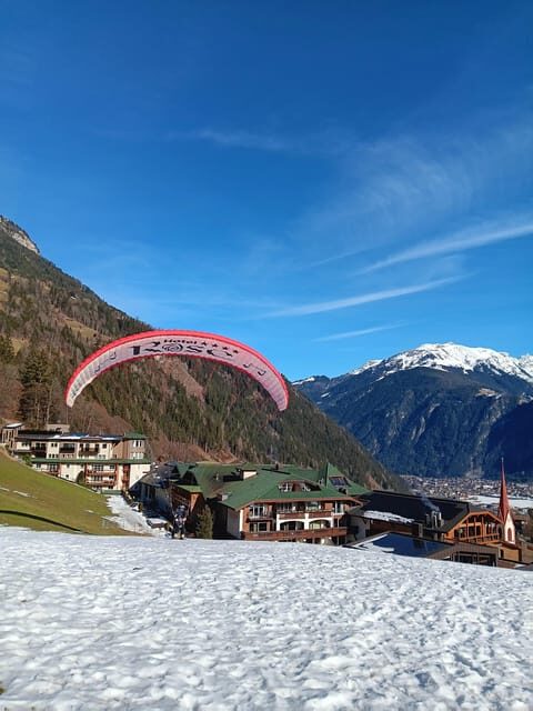 Paragliding Tandem Flight - What to Expect from Your Paragliding Experience