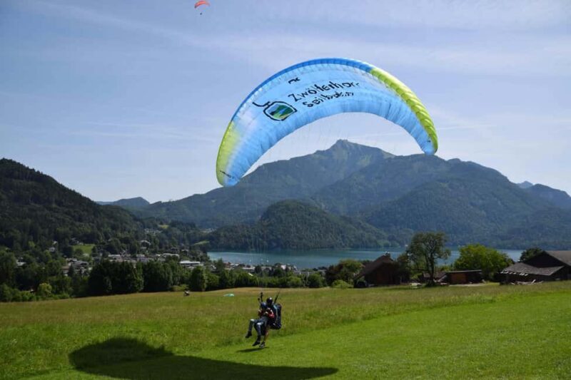 Paragliding Tandem in Salzkammergut / Sound of Music Flight - Who Should Consider This Experience?