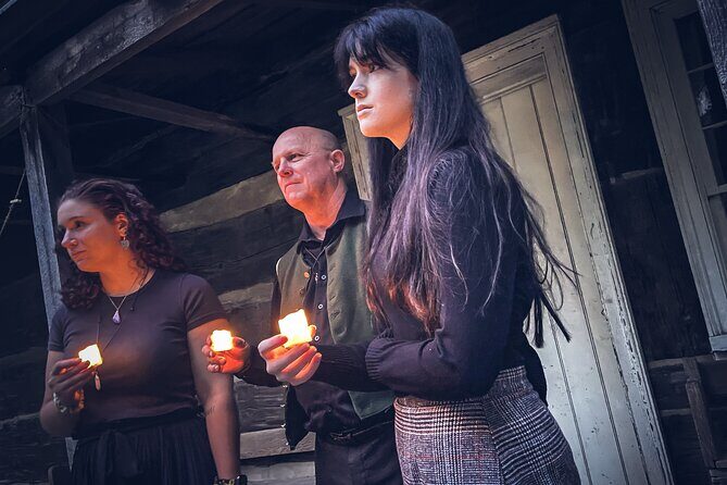 Paranormal Investigation Alone in the Dark at Black Creek - Paranormal Investigation Alone in the Dark at Black Creek: A Spooky yet Authentic Night Out