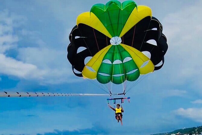 Parasailing activity in Montego Bay with lunch and transfer - Introduction