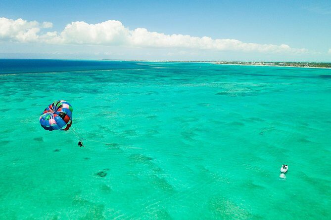 Parasailing Adventure from Providenciales in Turks and Caicos - Why You Should Consider This Tour