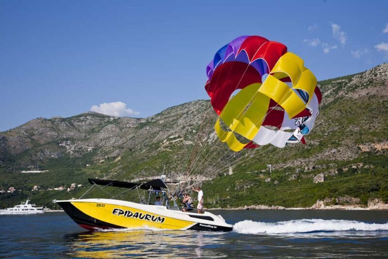 Parasailing in Dubrovnik - The Experience Provider: Who Runs It?