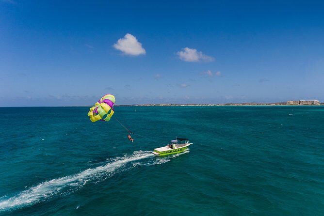 Parasailing in Palm Beach - What You Can Expect from the Tour
