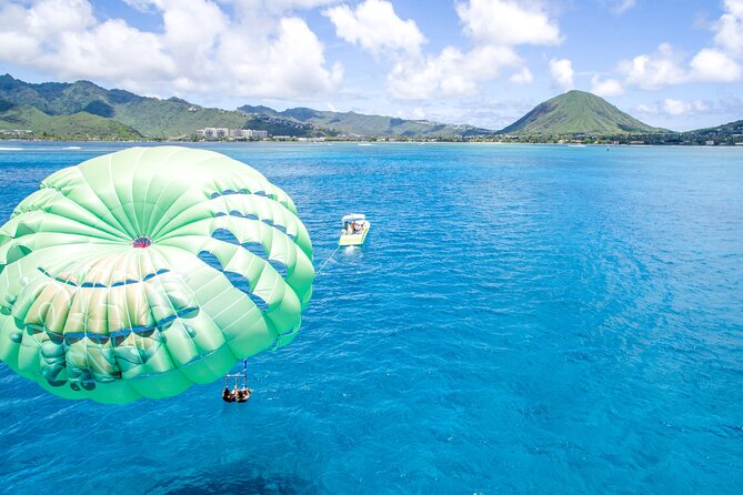 Parasailing on Maunalua Bay- Oahus off Waikiki Playground - Small-Group Parasailing Experience