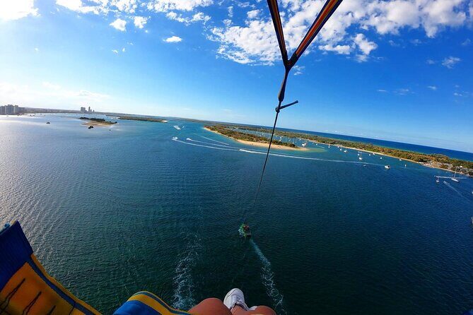 Parasailing on the Gold Coast, Fly solo, Tandem or Triple - Key Points