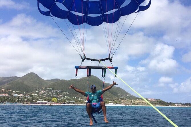 Parasailing Orient Bay Beach Sint Maarten - Starting Point and Logistics