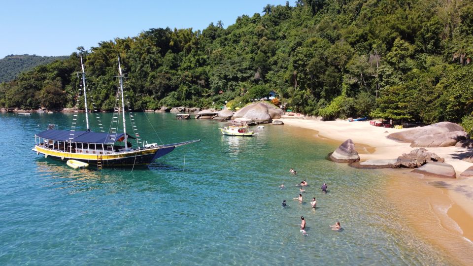 Paraty Bay: Islands & Beaches Boat Tour With Snorkeling - What to Expect on the Tour