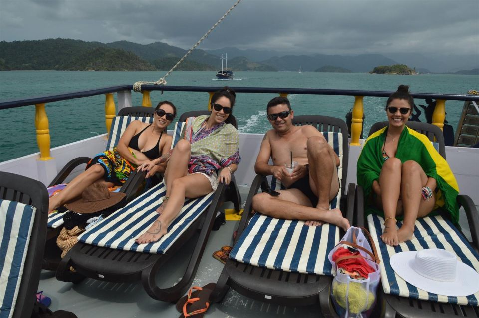 Paraty Bay: Islands & Beaches Boat Tour With Snorkeling - Highlights of the Experience