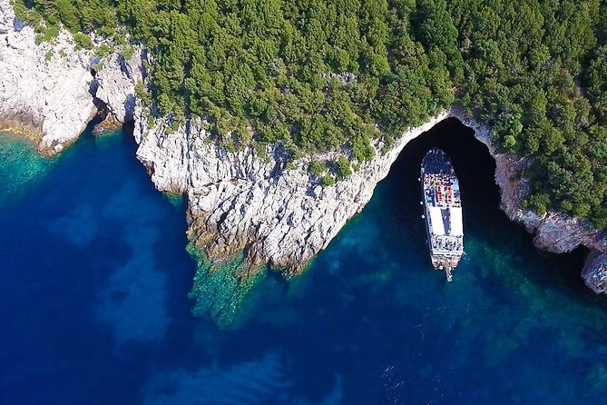 Parga & Sivota Islands Blue Lagoon Cruise From Corfu - Group Size and Capacity