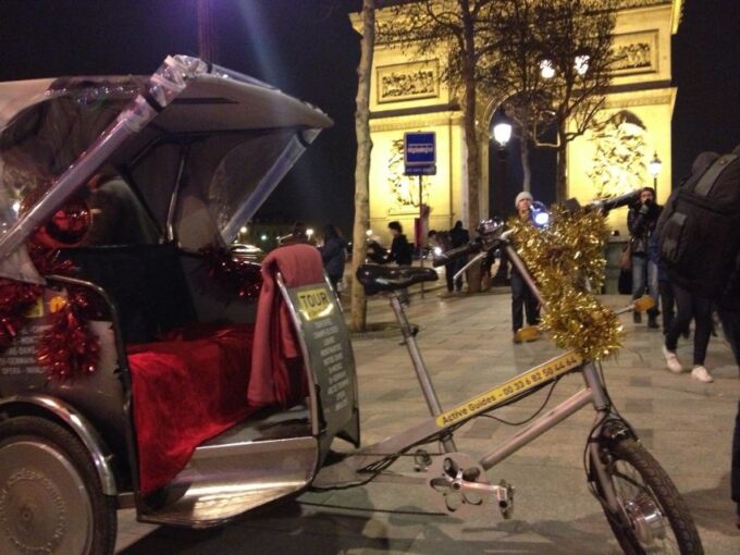 Paris: 1, 2, or 3-Hour Major Monuments Daytime Tuk-Tuk Tour - Getting to the Meeting Point