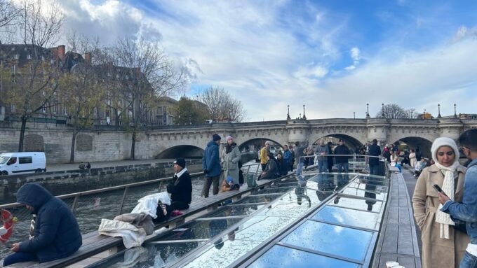 Paris: 1-Hour Seine Cruise Departing From the Eiffel Tower - Tips for an Enjoyable Seine River Cruise