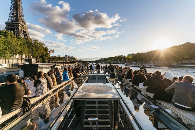 Paris: 1-Hour Sightseeing Cruise With Bistro Dinner - Itinerary and Dining Details