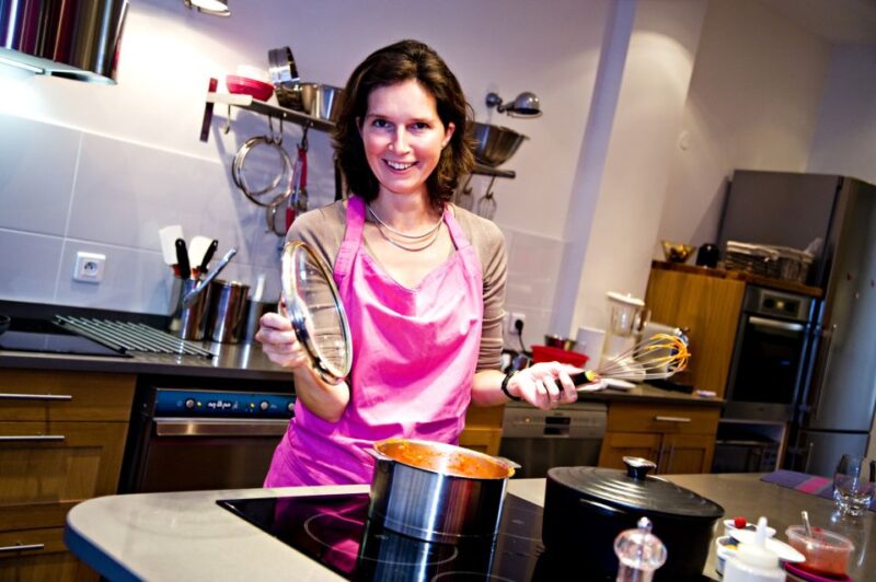 Paris: 2.5-Hour French Pastry Cooking Class - Key Points