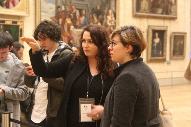 Paris: 2-Hour Guided Tour Through the Louvre - Price and Inclusions