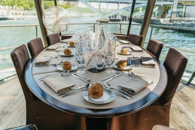 Paris: 2-Hour River Seine Lunch Cruise With 3-Course-Menu - Customer Reviews and Ratings