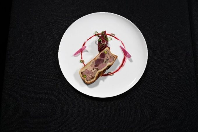 Paris: 3-Course Dinner & Show at Paradis Latin Cabaret - Health and Safety Considerations