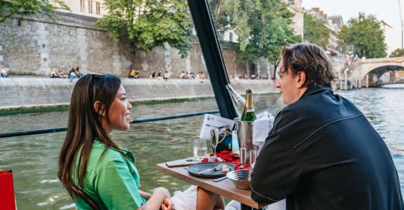 Paris : 3-Course Gourmet Dinner Cruise on Seine River - Experience and Itinerary