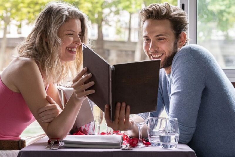 Paris: 3-Course Lunch Cruise on the River Seine - Culinary Experience