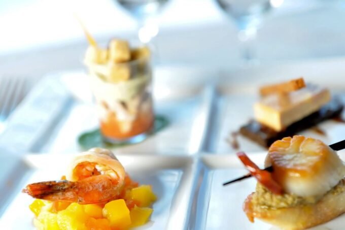 Paris: 3-Course Lunch Cruise on the River Seine - Frequently Asked Questions