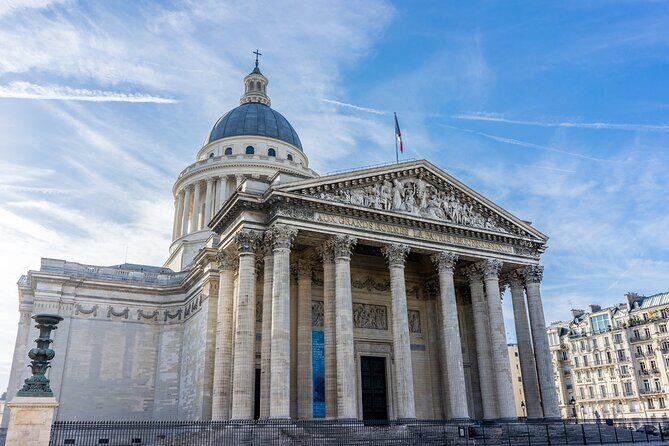 Paris: 3 hours Tour with an APP - Key Points