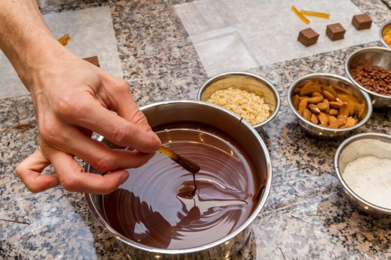 Paris: 45-minute Chocolate Making Workshop at Choco-Story - Hands-On Activities