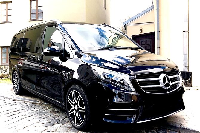 Paris Airport CDG Round-Trip Private Transfer by Luxury Van - Meeting and Pickup Details