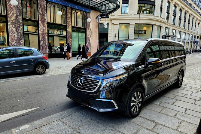 Paris Airport Transfer Service - Pickup and Drop-off Process