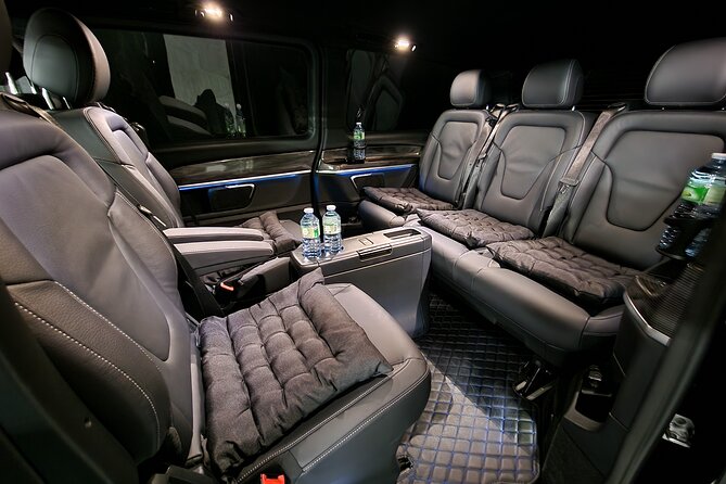 Paris Airport Transfer Service - Waiting Service for Delays