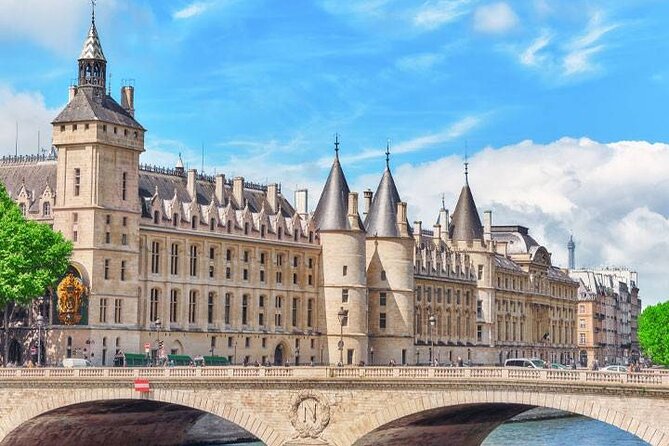 Paris Airport Transfer Service - Reviews and Badge of Excellence