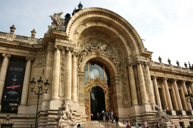 Paris: Arc De Triomphe Entry and Walking Tour - Meeting Point and Important Information