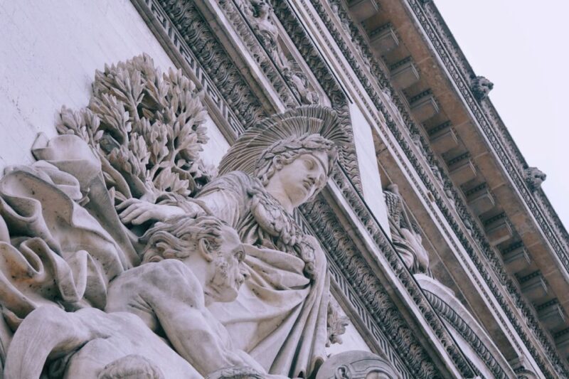 Paris: Arc De Triomphe Entry With Seine Cruise - Included Features