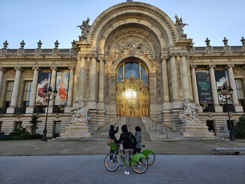 Paris Before the Crowds: Sunrise Bike Tour With Breakfast - Experience Highlights