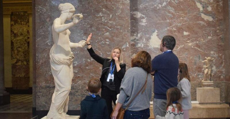 Paris: Best of the Louvre Guided Tour With Pre-Booked Ticket - Exploring the Collections