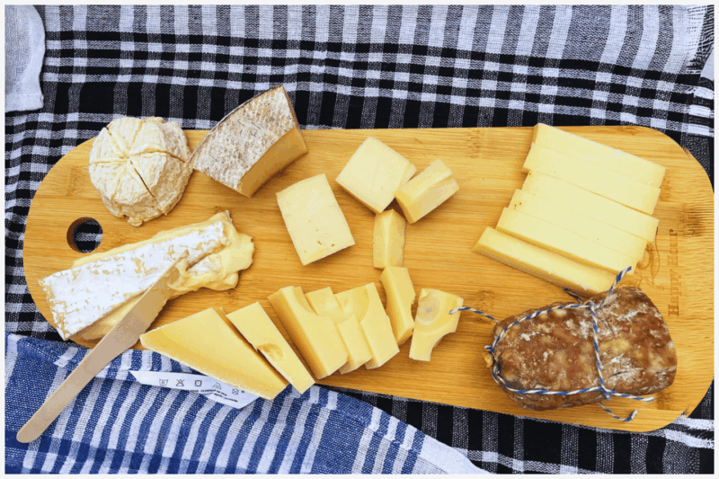Paris: Bohemian Walking Food Tour With Gourmet Tastings - Itinerary Highlights