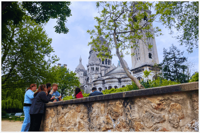 Paris: Bohemian Walking Food Tour With Gourmet Tastings - Fromagerie Chez Virginie