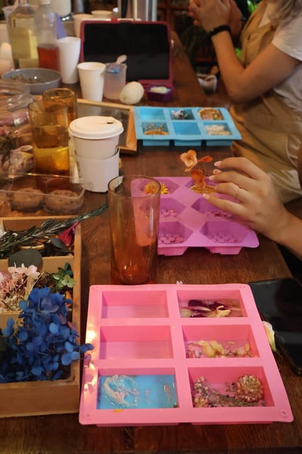 Paris: Botanical Handmade Soap Workshop (Melt and Pour Soap) - Customer Feedback