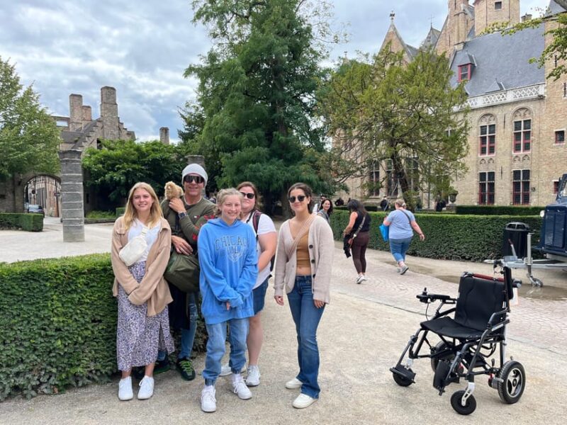 Paris: Bruges and Ghent Day Trip With Boat Ride and Tastings - Lunch in Bruges