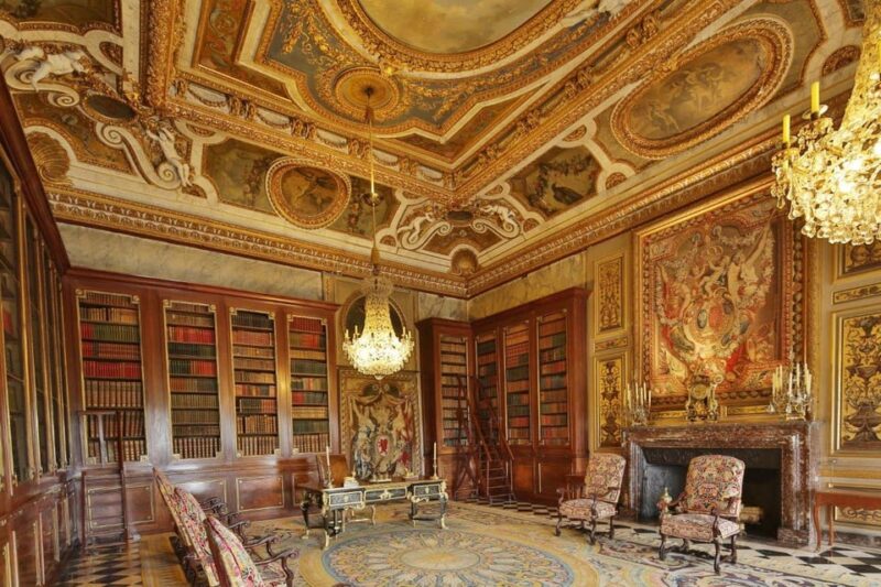 Paris: Candlelit Dinner at Vaux-le-Vicomte by Limousine - Dining Menus
