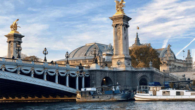 Paris: Champagne Tasting Cruise Departure From Eiffel Tower - Inclusions and Exclusions