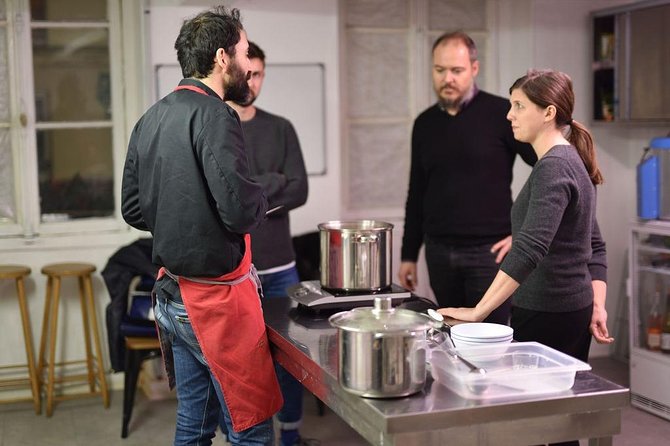 Paris Cheesemaking Workshop Including Wine and Cheese Tasting With an Expert - Small-group Intimate Setting