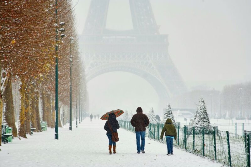 Paris: Christmas Lunch or Dinner Cruise - Pricing Information