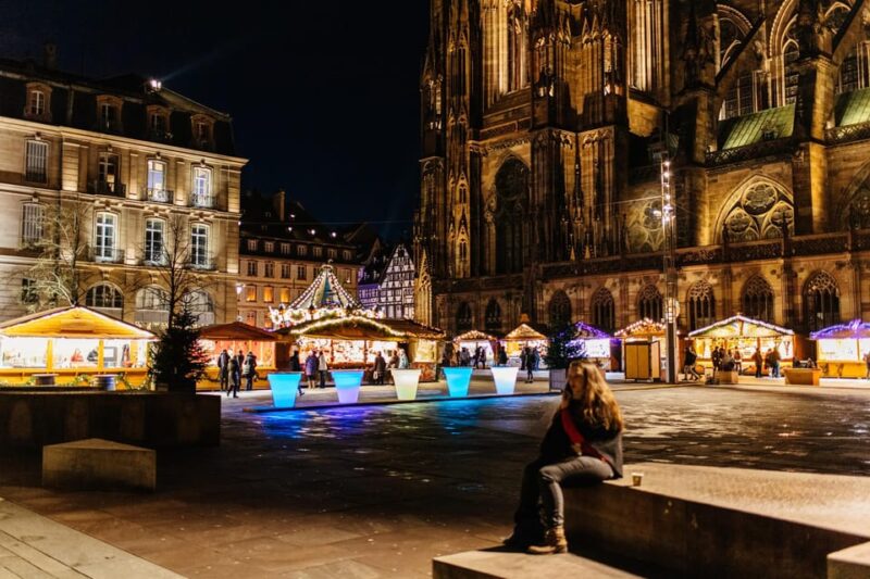 Paris: Christmas Market Guided at Notre Dame & Food Tasting - Key Points