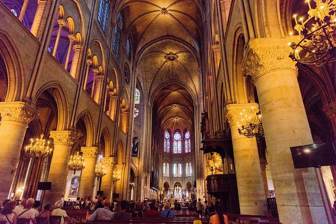 Paris City Center & Louvre Museum Exclusive Guided Tour -Reserved Entry Included - Landmarks Along the Seine River