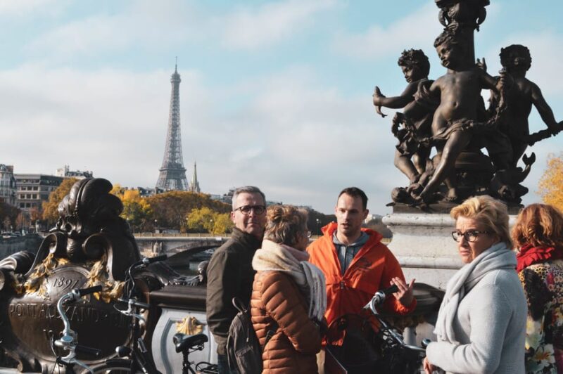 Paris: City Highlights Bike Tour - Itinerary and Key Landmarks
