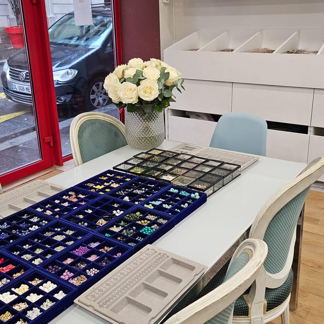 Paris: Custom Souvenir Bracelet Workshop - Personalization and Customization