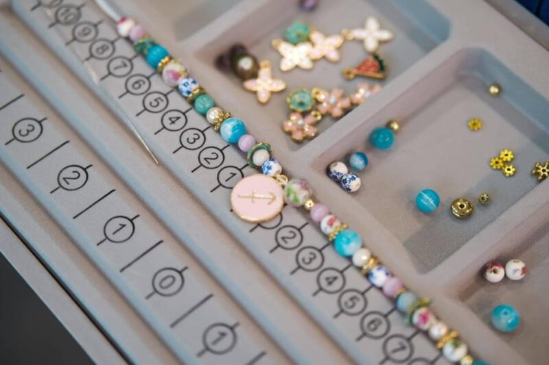 Paris: Custom Souvenir Bracelet Workshop - Takeaway Souvenirs