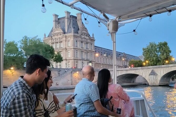 Paris Day Tour With Eiffel Tower, Louvre and Cruise Max 6 People - Accessibility and Conditions