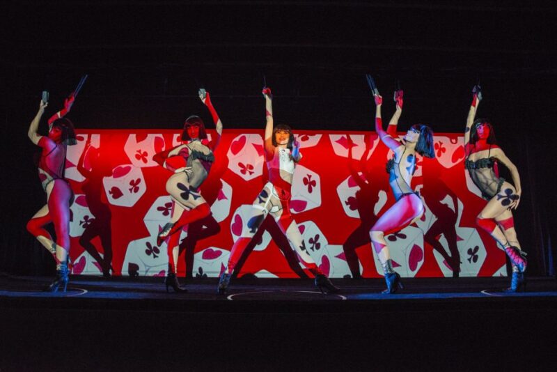 Paris: Dinner at Ginger Restaurant & Show at Crazy Horse - Logistics and Important Information